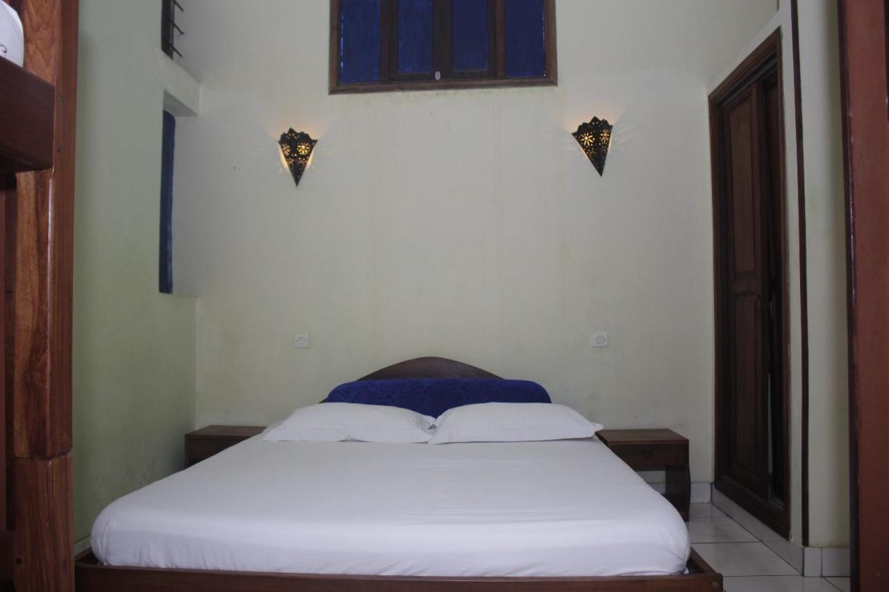 Central Hotel Antsiranana Room photo